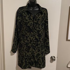 Lea and Viola button up printed dress.